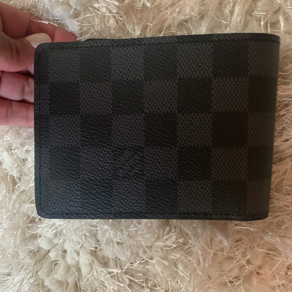 Authentic Graphite Louis Vuitton Wallet. - Picture 4 of 4